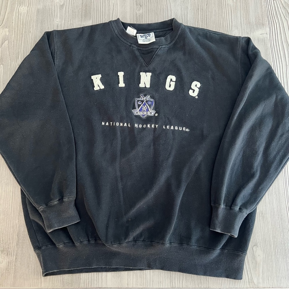 Vintage Kings Hockey Black Crewneck Sweater
